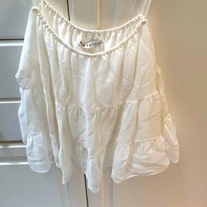 Alice and Olivia baby doll top. White. Feels like silk